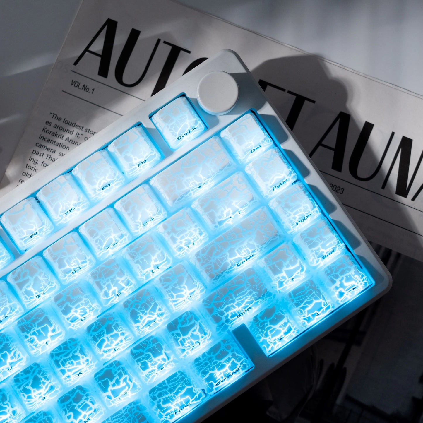 Icey Cobweb Keycaps